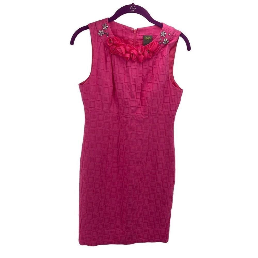 Just Taylor Women's Sheath Dress Mini Sleeveless Flower Rhinestone Pink Size 2
